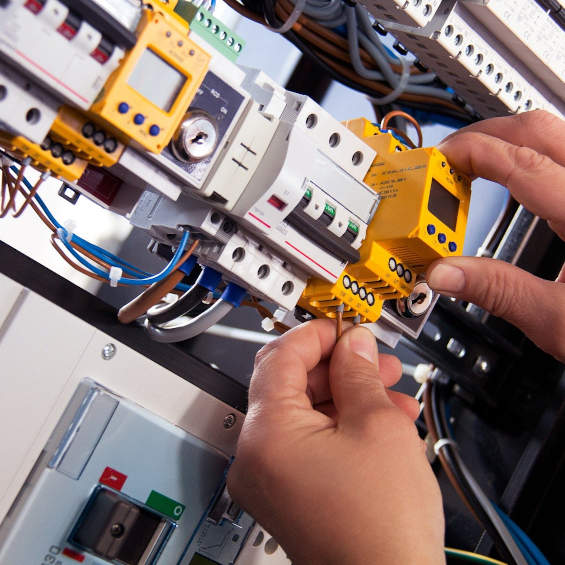 Instalaciones eléctricas de baja y media tensión